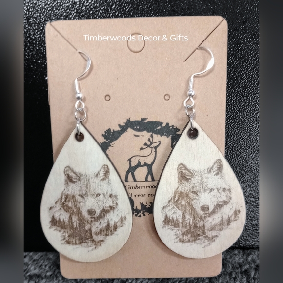 Mountain Wolf Earrings - Picture 2 of 4